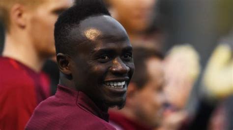 Liverpools Sadio Mane: He has a Bentley at home but drives to。